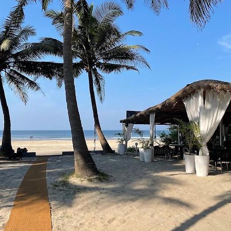 Mamagoa Beach Resort 曼德姆 外观 照片
