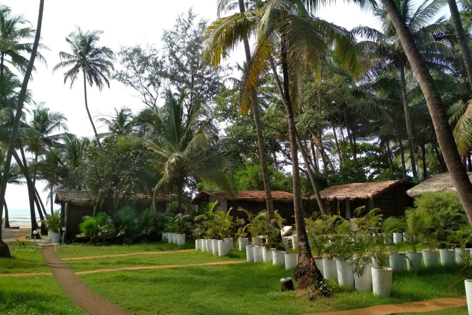 Mamagoa Beach Resort 曼德姆 外观 照片